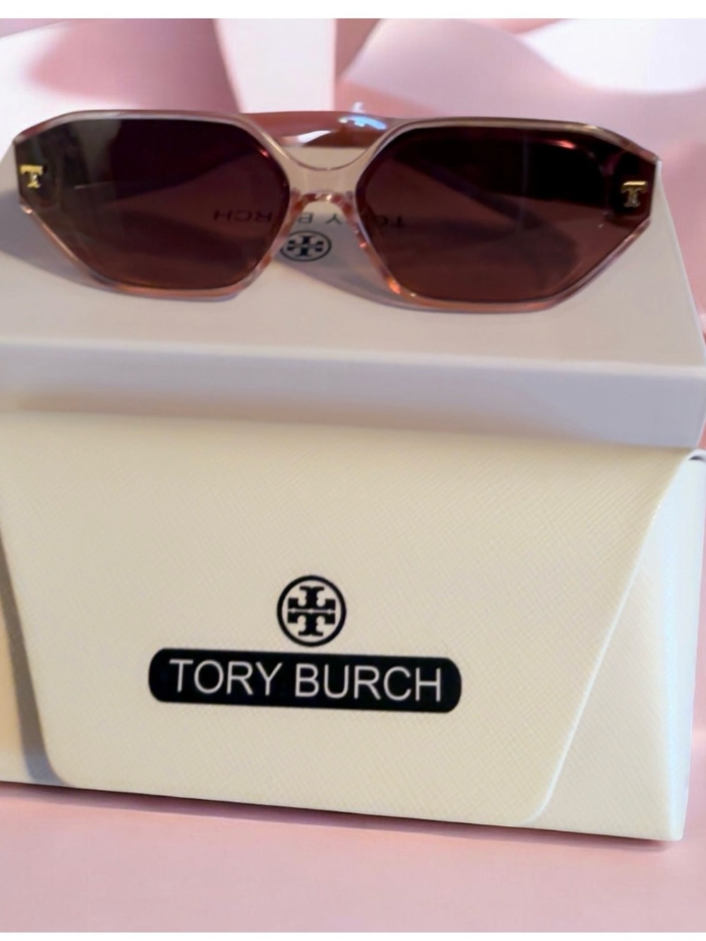 New ~ Tory Burch Brown Gradient Sunglasses W/Dusty Rose Frame ~ W/Case - Picture 2 of 3